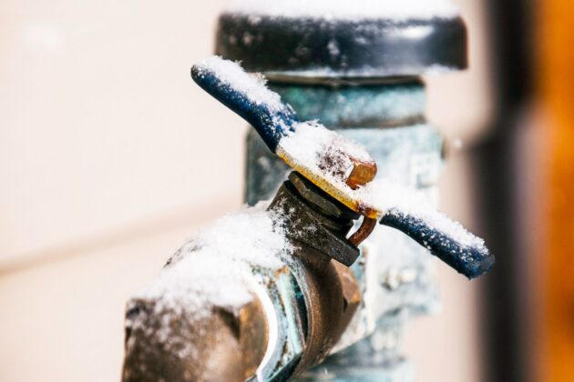 How to Prevent Pipes from Bursting in Plano, TX